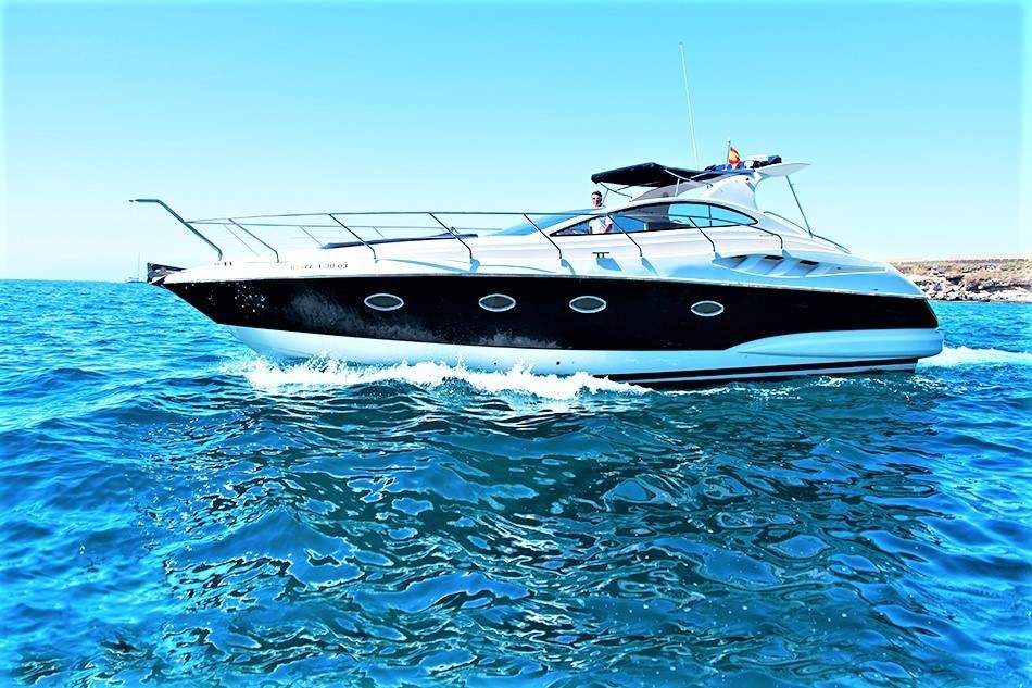 Pampano Luxusyacht Astondoa 40 Teneriffa Bootscharter