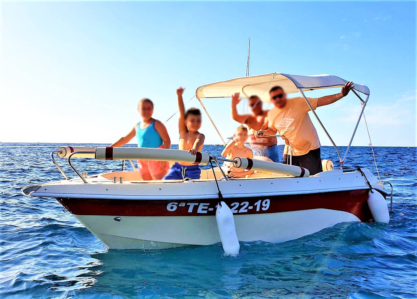 Alquiler de barco sin patrón ni licencia en Tenerife Sur