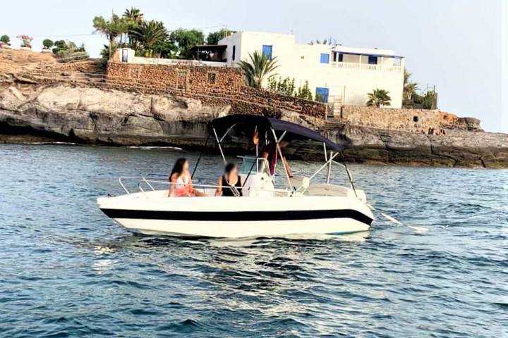 Alquiler de Barco sin Patrón en Tenerife con Aguamar Samoa - 392  