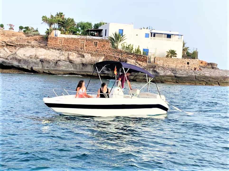 Alquiler de Barco sin Patrón en Tenerife con Aguamar Samoa