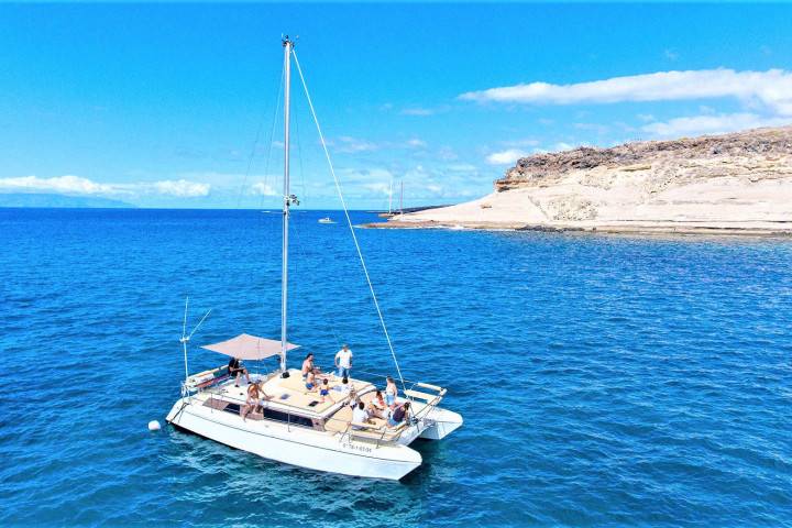 Katamaran Charter in Teneriffa Süd für 11 Personen - 319  