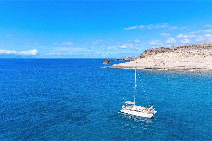 Katamaran Charter in Teneriffa Süd für 11 Personen - 320  