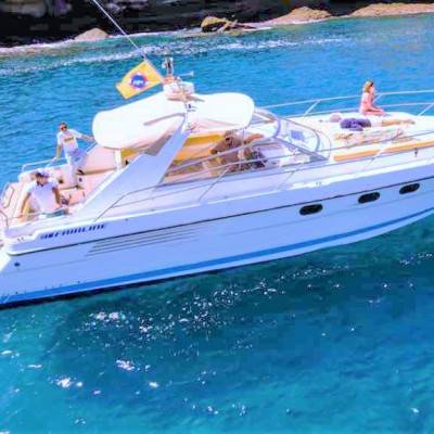 			 - Alquiler de yate a motor en Tenerife para 12 pasajeros con Fairline 42