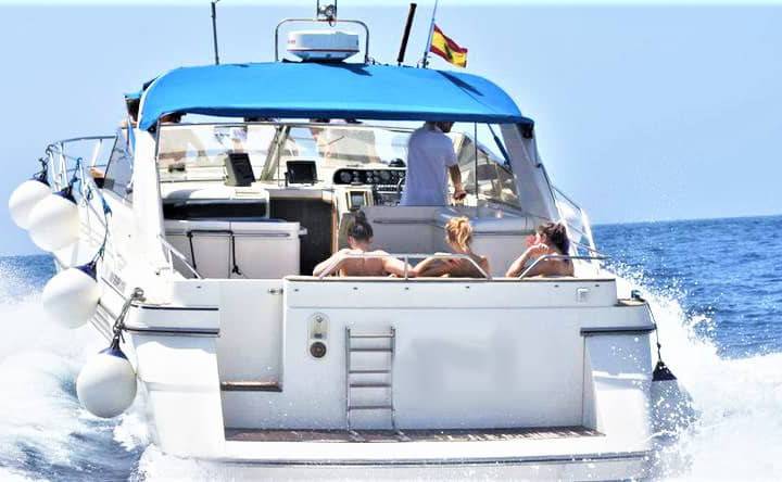 Alquiler de yate a motor en Tenerife para 12 pasajeros con Fairline 42 - 419  