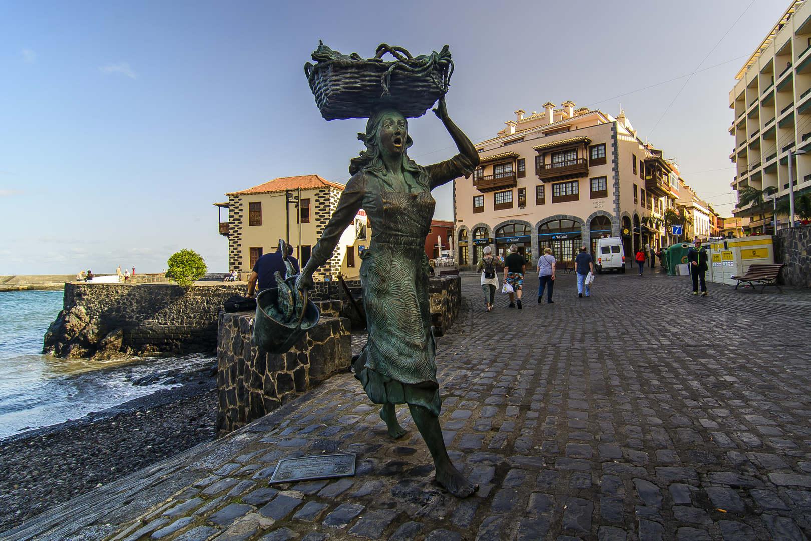 Coastal promenade and ocean views in Puerto de la Cruz, Tenerife
