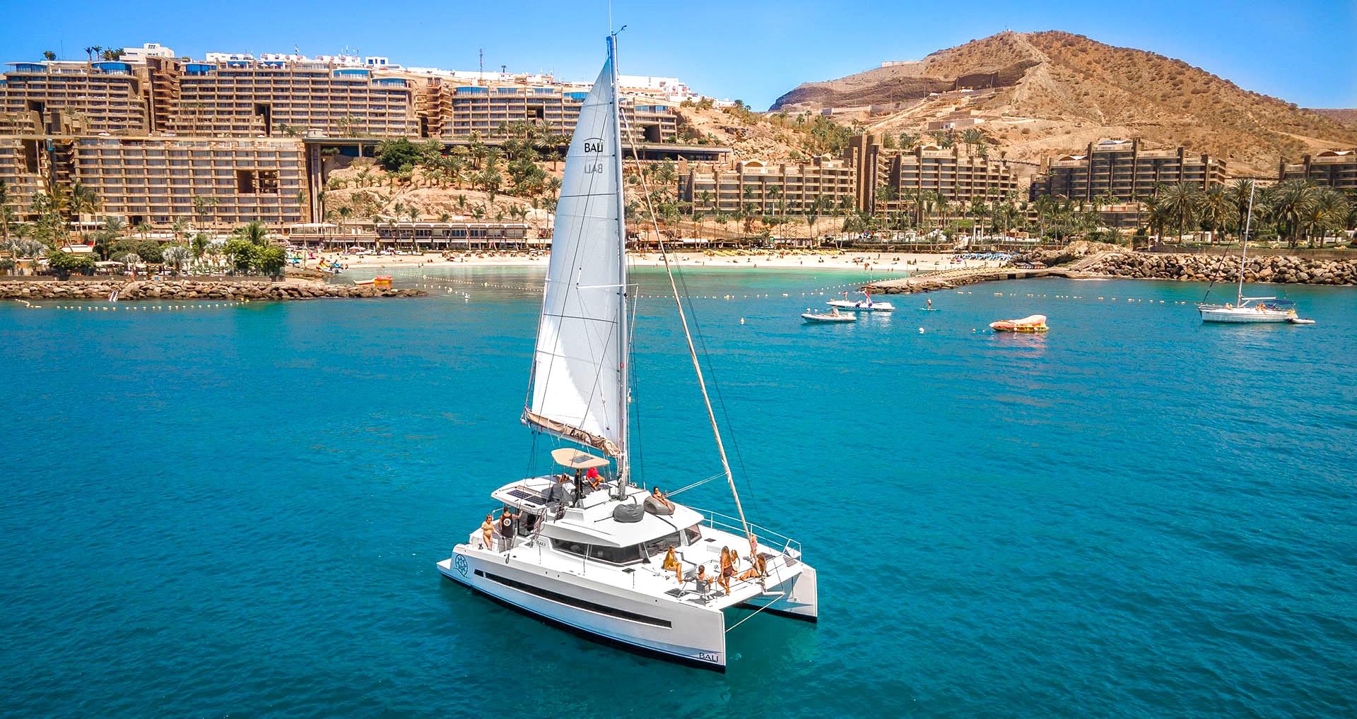 bali catamaran charter in Gran Canaria (4)